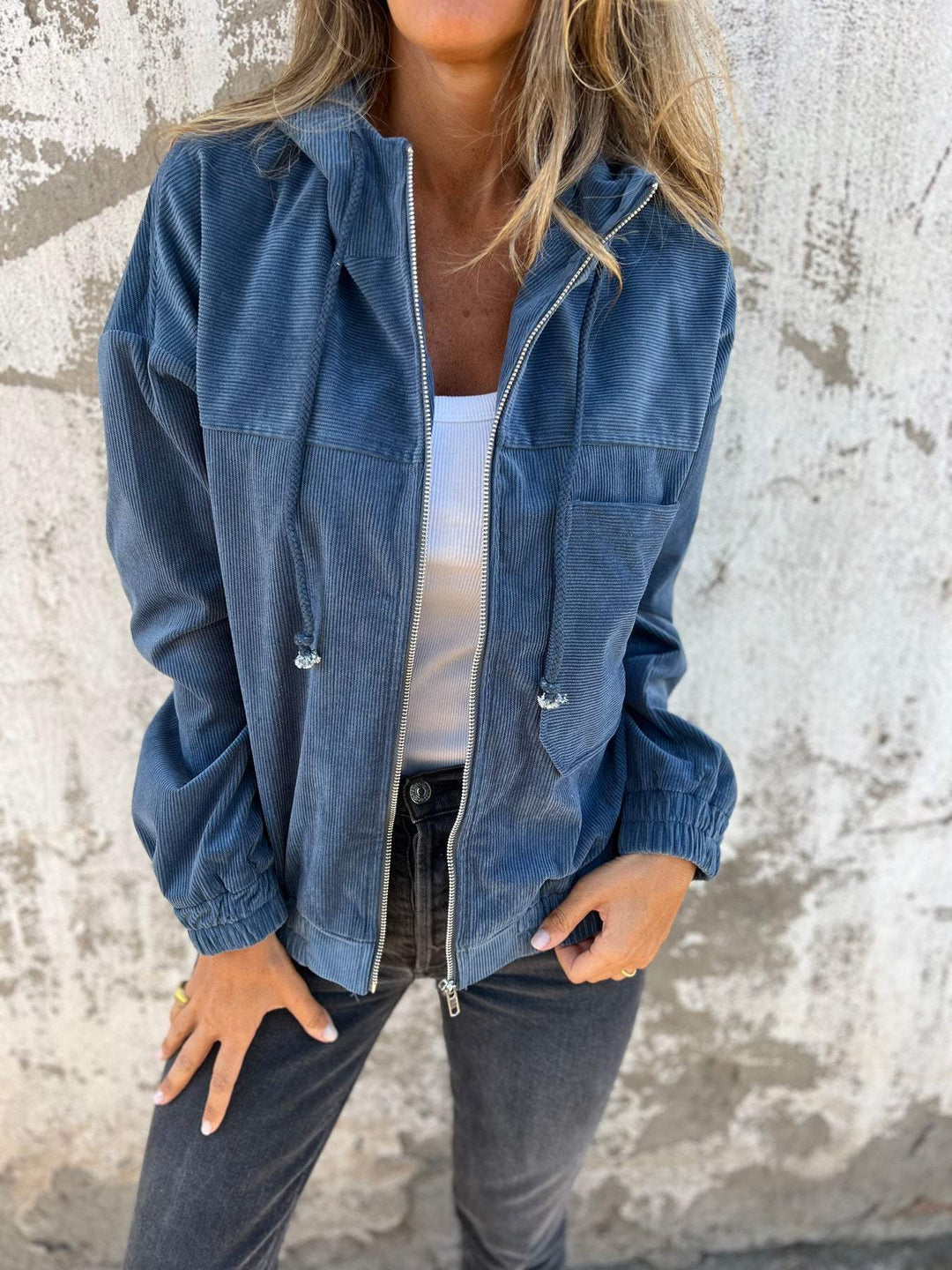 Casual Damen Hoodie mit Kapuze und Reißverschluss – Noemi