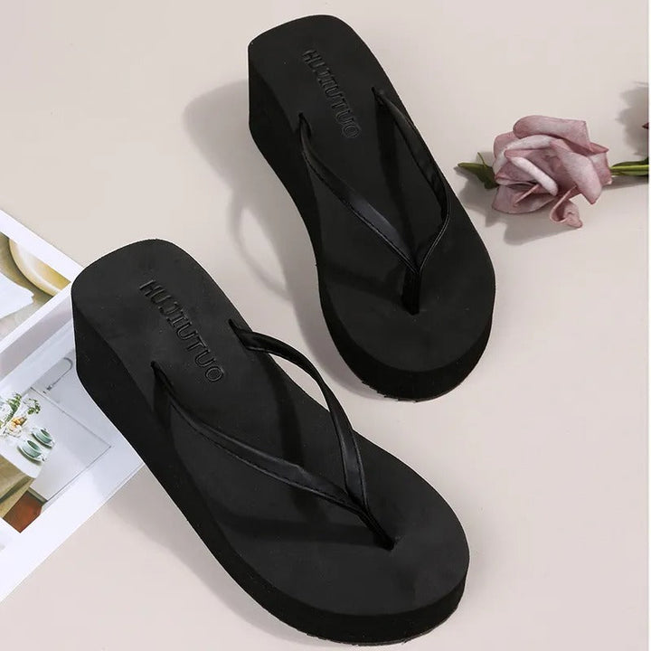 Damen Plateau-Pantoletten mit Clip-Zehen-Design – Riviera