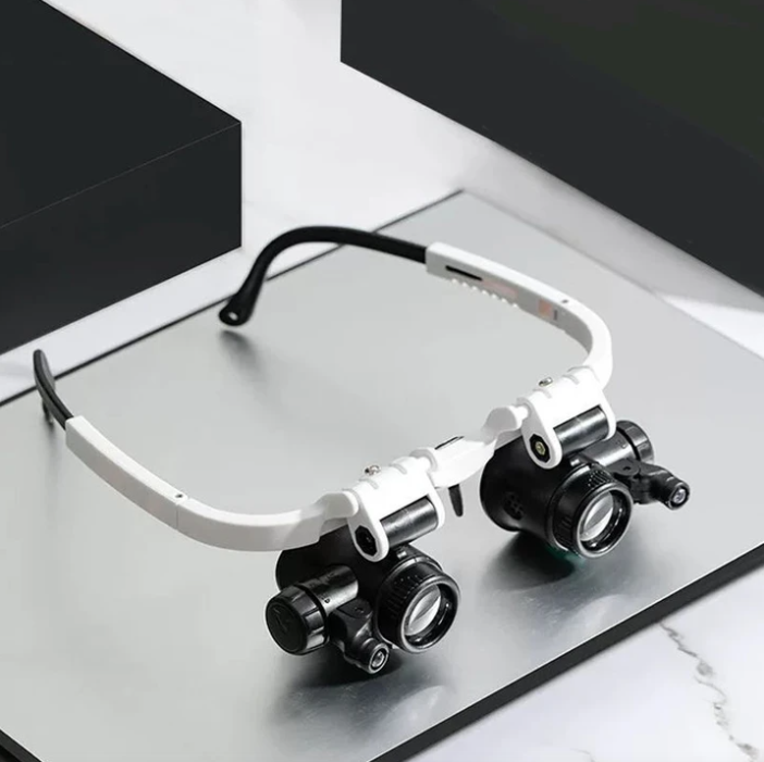 HD Lesebrille mit LED-Beleuchtung und wechselbaren Gläsern - Optiview