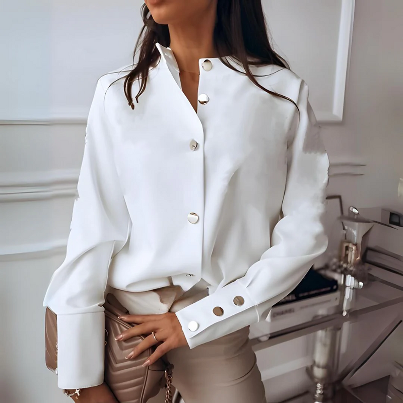 Camisa de mujer elegante con botonadura y cuello clásico – Norea