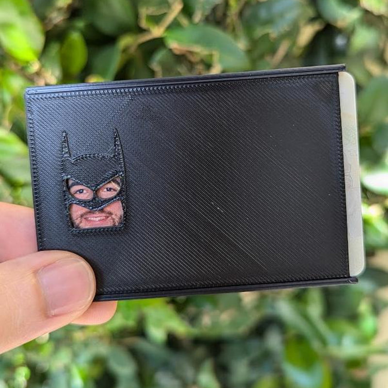 ID-Karten Schutzfolie mit Superheldenlook – ShadowTag
