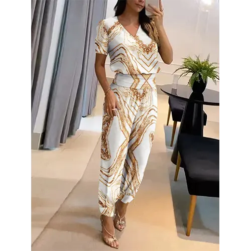 Trendy women's jumpsuit with short sleeves & wide leg – Alina