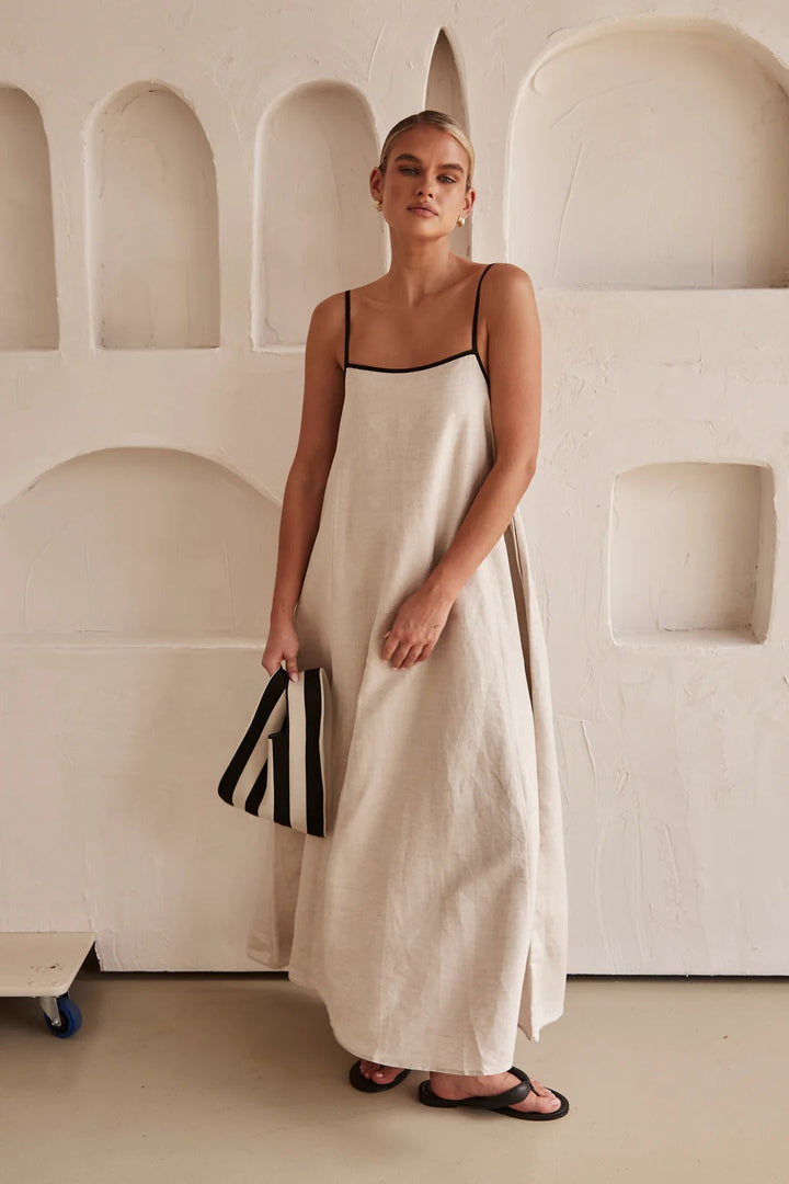 Beige Sommerkleid mit femininem Silhouette – Isara