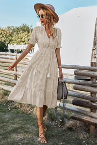 Gestreiftes Sommer-Midikleid – Amira