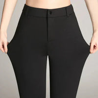 Schlank ausgestellte High-Waist-Hose – Mila