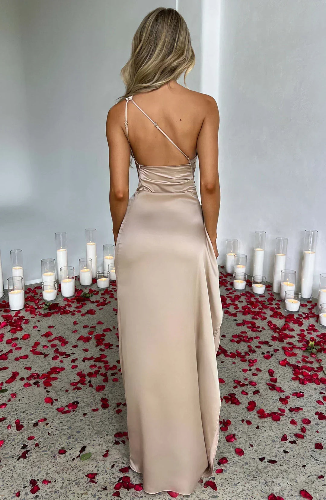 Satinstreifenabendkleid mit einem Schulterträger - Vivienne