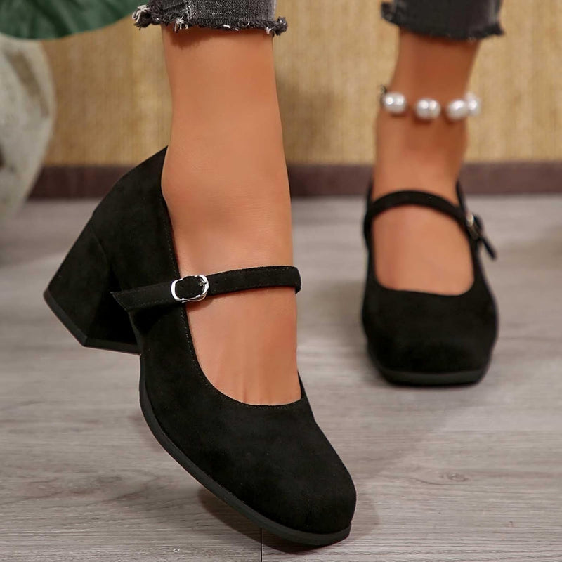 Wildleder Pumps mit Schnalle – Lena Oktoberfest 2025