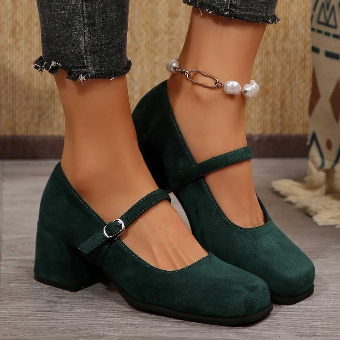 Wildleder Pumps mit Schnalle – Lena Oktoberfest 2025