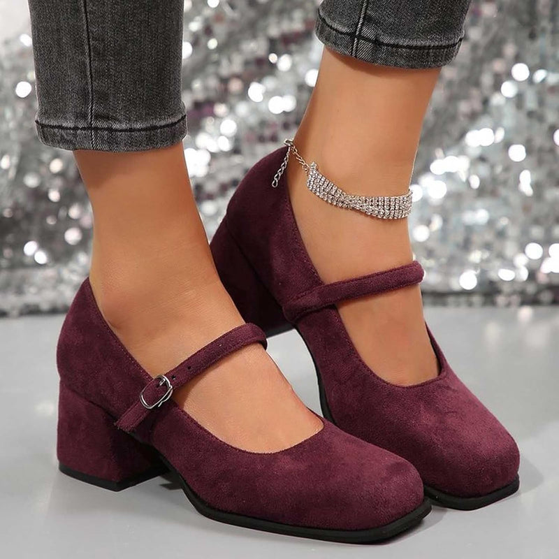 Wildleder Pumps mit Schnalle – Lena Oktoberfest 2025