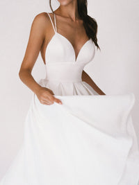 Strappy V-Ausschnitt Kleid - Noa