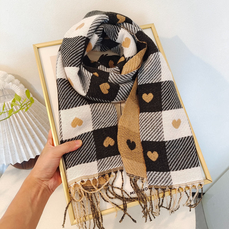 Karierter Damen Schal aus Polyester für Herbst & Winter – Aurelie