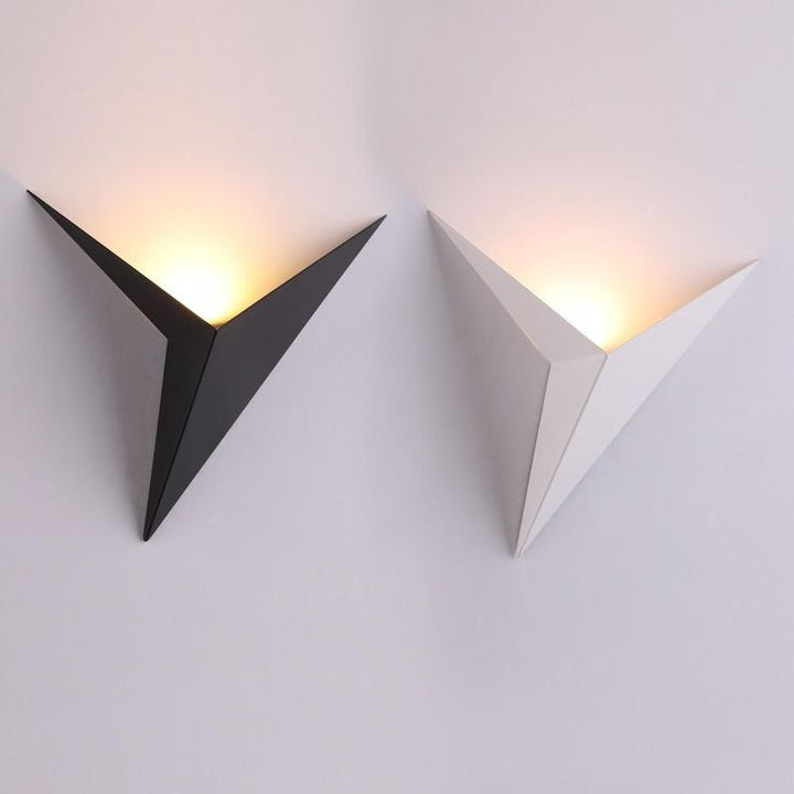 Moderne Dreieckige Wandlampe - TrigoLux