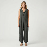 Ärmelloser Jumpsuit Mit Kapuze Und Knopfleiste - Priscilla