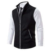 Schwarze Herrenweste mit Reißverschluss, über weißem Hemd, eleganter Business-Look.
