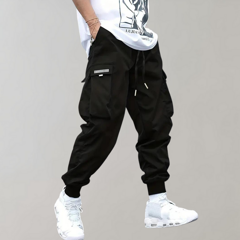 Schwarze Cargohose für Herren, lässig, mit Taschen, Baumwolle, Streetwear-Mode.