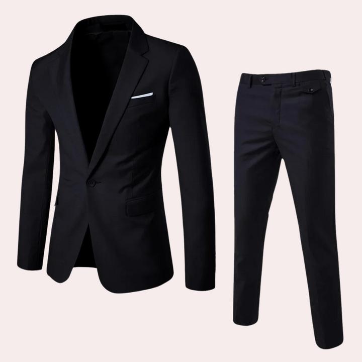 Schwarzer Herrenanzug, zweiteilig, Sakko und Hose, elegantes Design, formelle Kleidung.