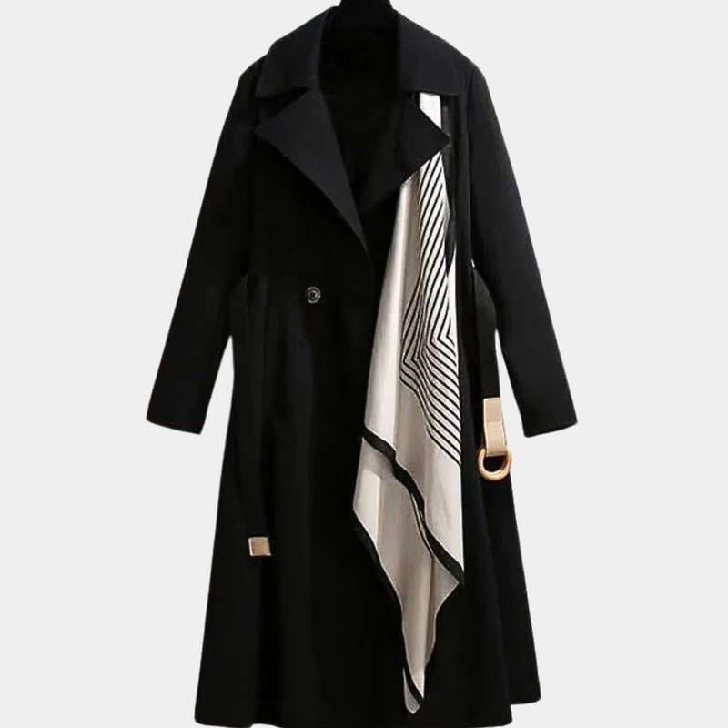 Schwarzer Trenchcoat mit weißem geometrischem Schal, Damenmode, eleganter Herbstmantel.