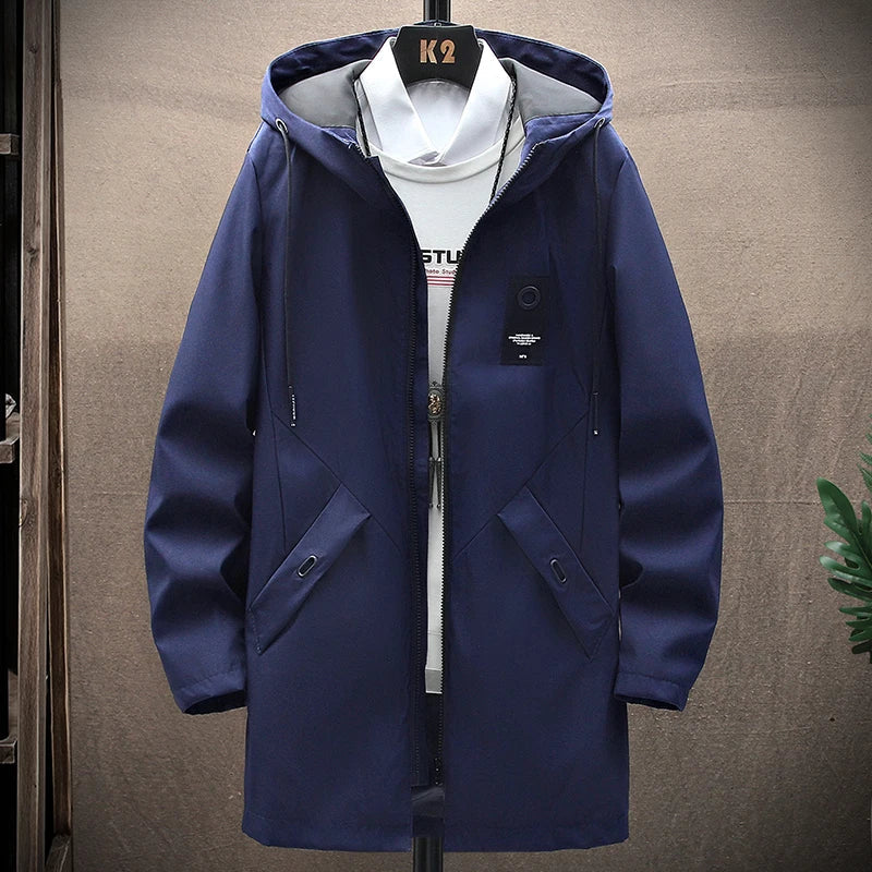 Herrenjacke mit Kapuze und langer Passform – Damian