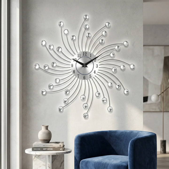 Dekorative Wanduhr Im Sonnenstrahl-Design - Solistra