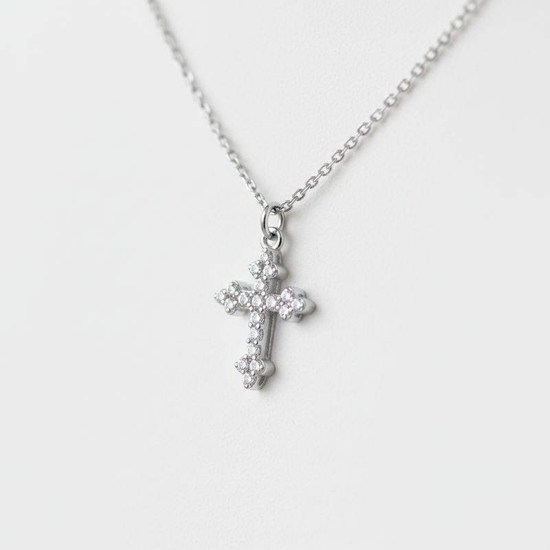 Filigrane Kreuzkette - CrossShine