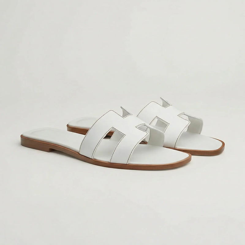 Flache Sandalen Mit Ausgeschnittenem Riemendesign - Kerry