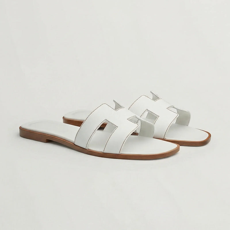 Flache Sandalen Mit Ausgeschnittenem Riemendesign - Kerry