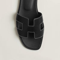 Flat Sandals With Cut-Out Strap Design - Diana