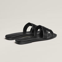 Flat Sandals With Cut-Out Strap Design - Diana