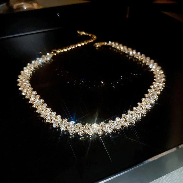 Geometrische Strass-Halskette - BraveryShine