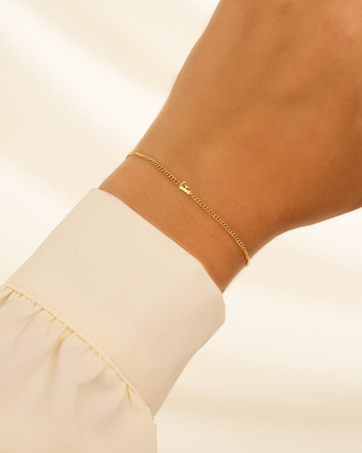 Goldfarbenes Initialarmband - InitialGold