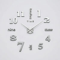 Große Dekorative Wanduhr - ReflectaLux