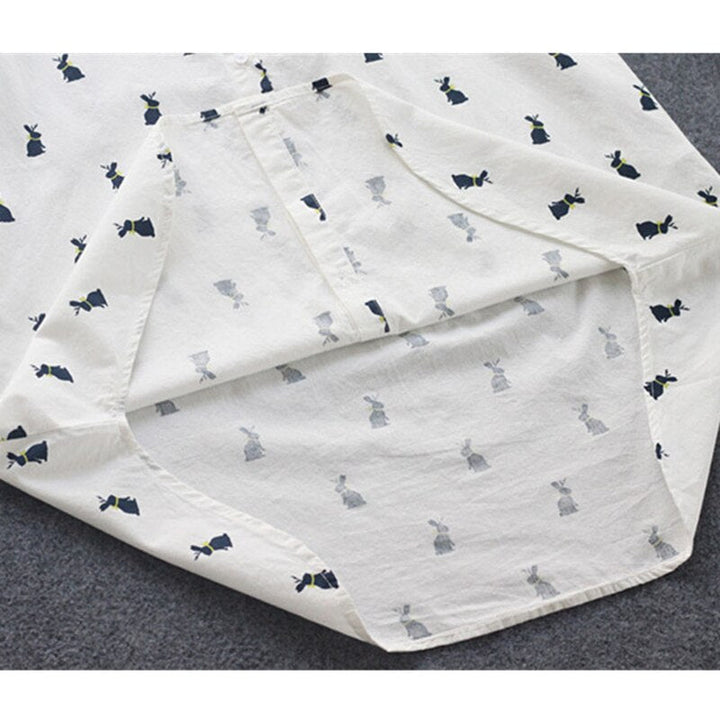 Verspieltes Shirtkleid mit Hasenprint und Reverskragen – Elina