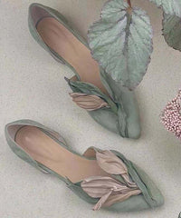 Handgefertigte Spitzen-Ballerinas mit Roséblüten – Odette