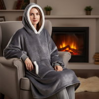 Hoodie Und Decke Kombiniert - SnuggleBlanket