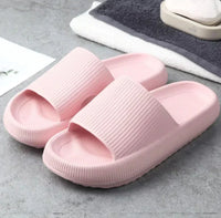 Komfortable Dämpfende Slippers - Nora
