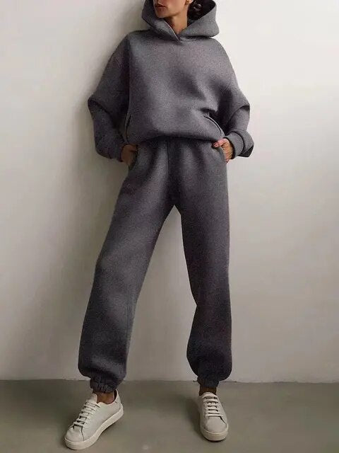 Damen-Kapuzenpulli- und Jogginghosen-Set aus Fleece – Herbstzauber von Marivelle