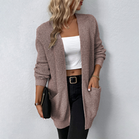 Gestrickte Damenjacke mit Taschen – Maelis