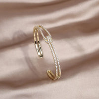 Kunstvoll Gestaltetes Armreif - GoldKnot