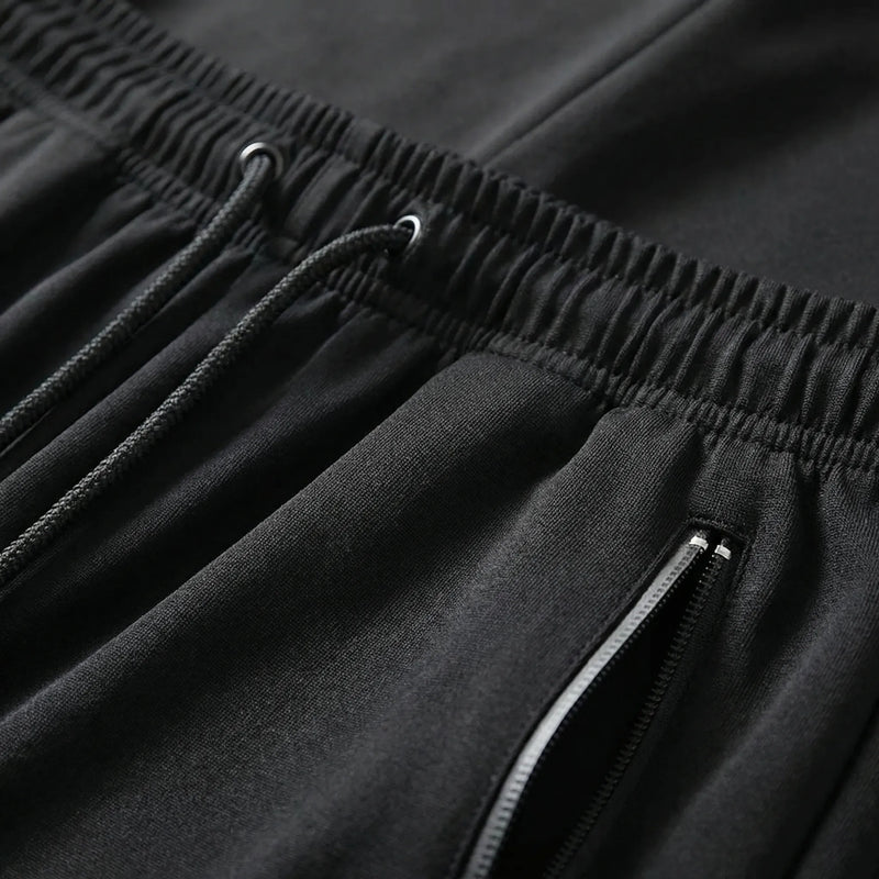Locker Sitzende Sporthose Herren - Jason