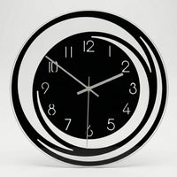 Moderne Runde Wanduhr - Quietora