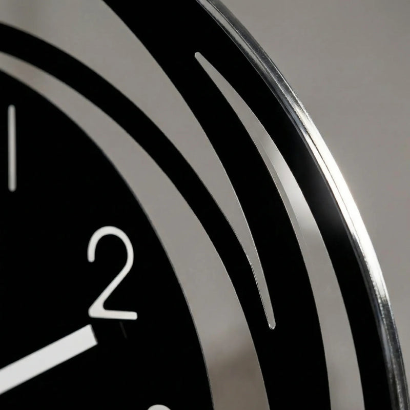 Moderne Runde Wanduhr - Quietora