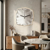 Moderne Wanduhr Mit 3D-Relief - Sandrelle