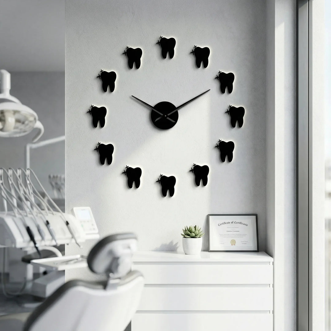 Moderne Wanduhr Mit Spiegeleffekt - DentiqueClock