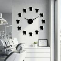 Moderne Wanduhr Mit Spiegeleffekt - DentiqueClock