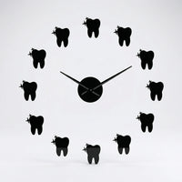 Moderne Wanduhr Mit Spiegeleffekt - DentiqueClock