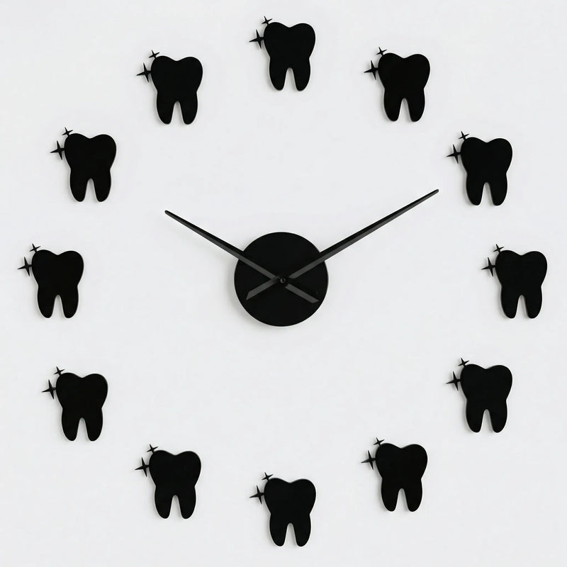 Moderne Wanduhr Mit Spiegeleffekt - DentiqueClock