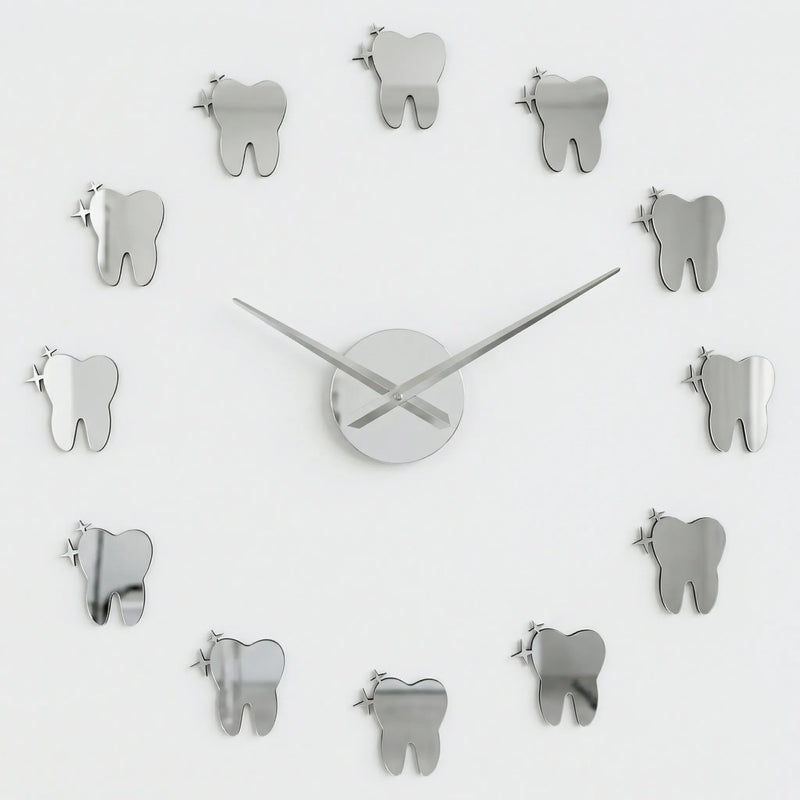 Moderne Wanduhr Mit Spiegeleffekt - DentiqueClock