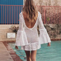 Rückenfreies Sommer-Minikleid mit ausgestellten Ärmeln – Maja