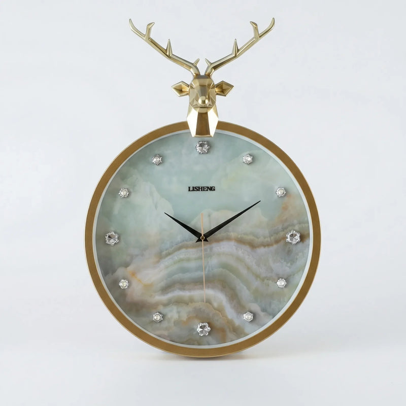 Runde Wanduhr Mit Hirschkopf-Detail - Auraldeer