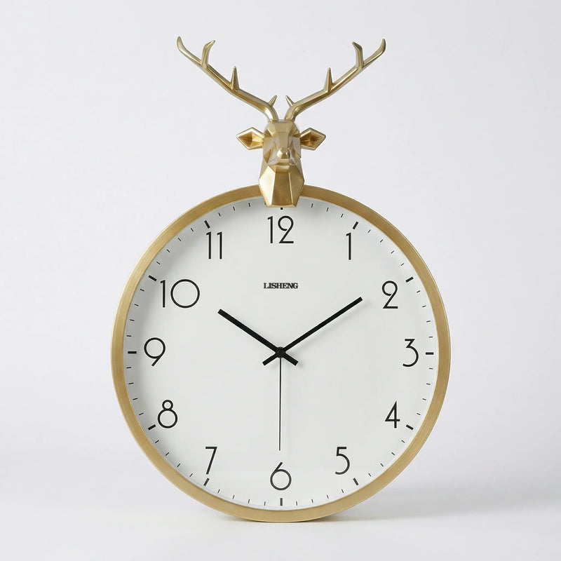Runde Wanduhr Mit Hirschkopf-Detail - Auraldeer
